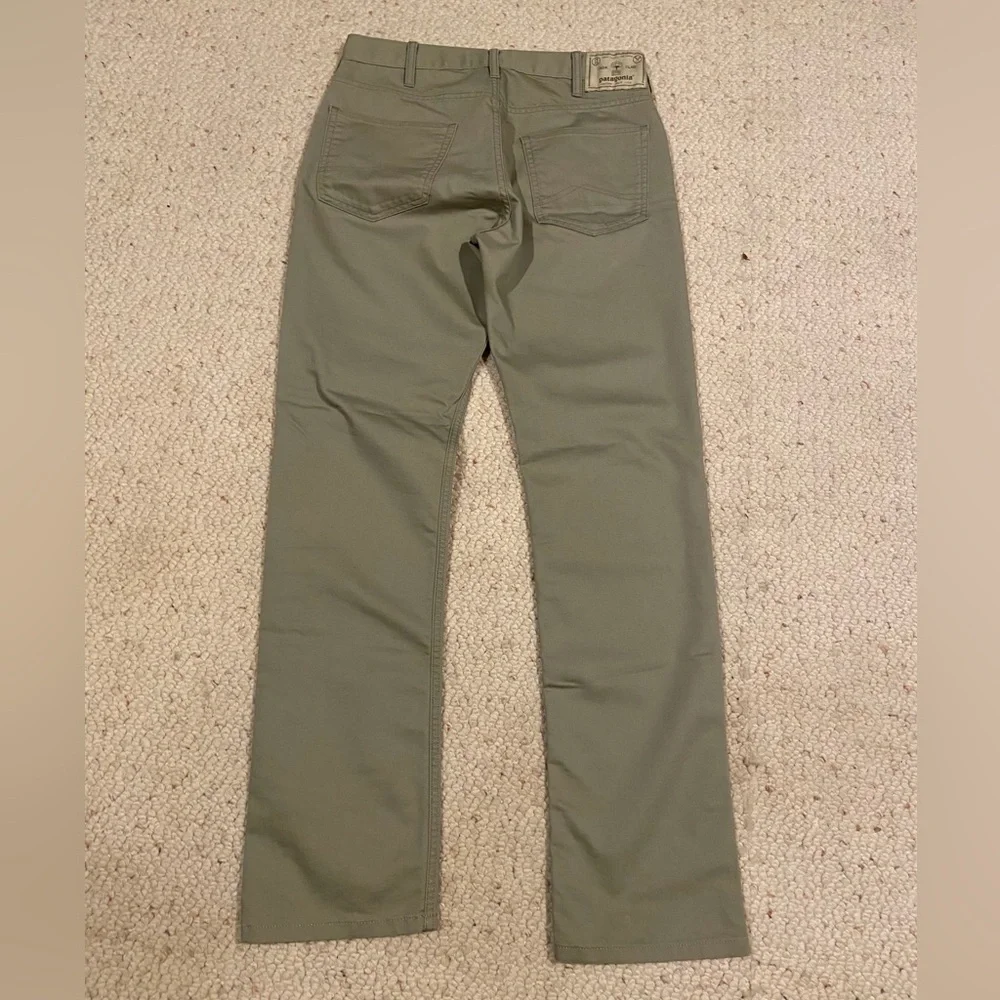 Patagonia Men's Khaki Straight Jeans Size 30x32 - Picture 2 of 4